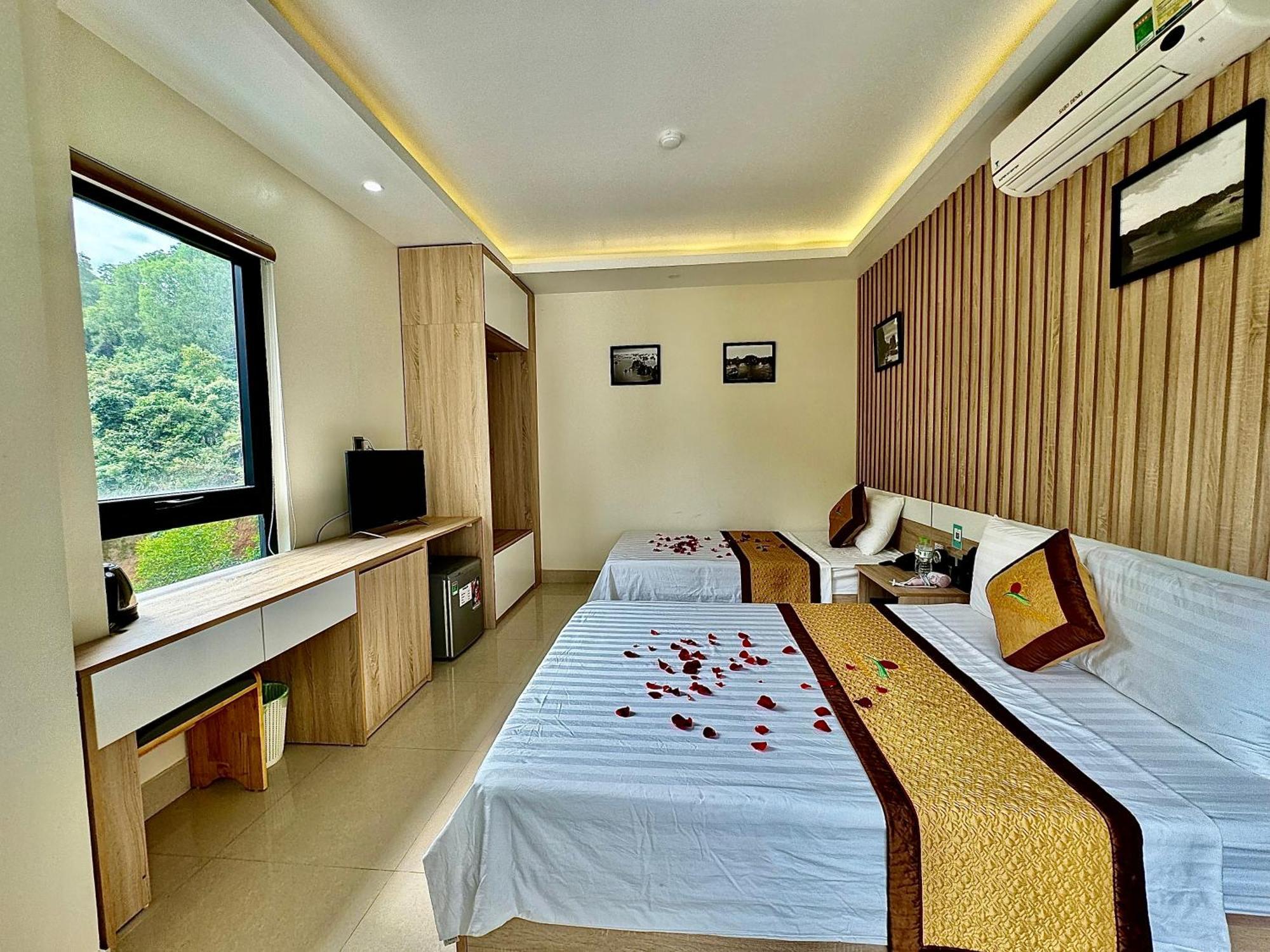 Sunflower Hotel Dong Khe Sau Exterior foto